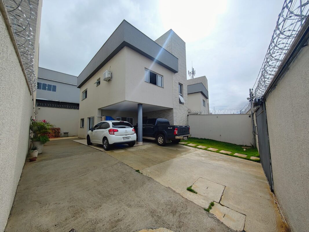 Sobrado 3 Suítes, Jd. Helvécia em Aparecida de Goiânia